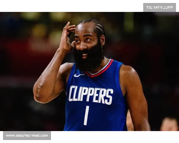 NBA历史纪录再刷新,超越极限的神奇表现助力球队迈向辉煌 NBA历史纪录再刷新,超越极限的神奇表现助力球队迈向辉煌